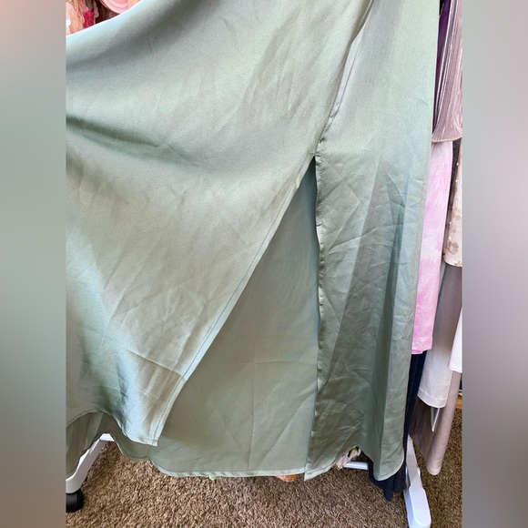 NWOT ASTR the Label Slip Dress Open
back Side Slit Sage Size Large - Picture 7 of 16